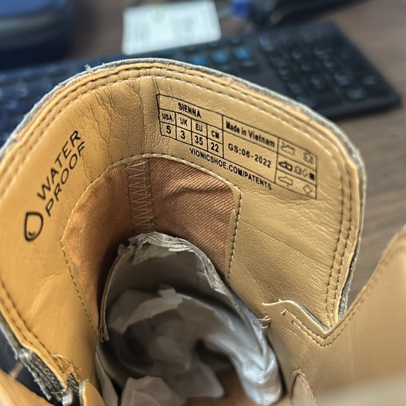 VIONIC Sienna - Picture 2 of 5